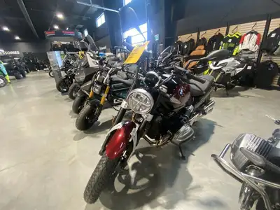 Transportation and Preparation NOT included 2024 BMW R 12 Aventurin Red MetallicCRUISE AS YOU AREYou...