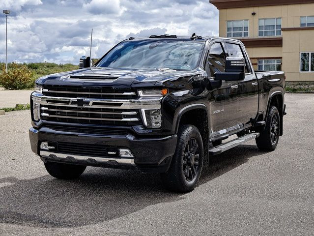 2023 Chevrolet Silverado 3500HD High Country 6.6L in Cars & Trucks in Strathcona County - Image 4