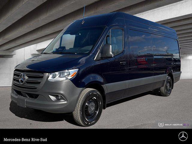 2025 Mercedes-Benz Sprinter 2500 170 Wheelbase High Roof RWD in Cars & Trucks in Longueuil / South Shore