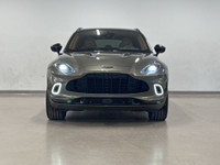 L'Aston Martin DBX 2022 est un VUS raffiné à traction intégrale qui allie performances et fonctionna... (image 9)