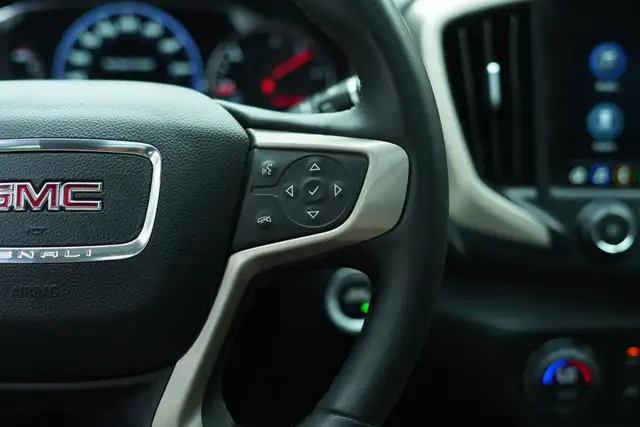 2024 GMC Terrain Denali AWD, Sunroof, Navigation. in Cars & Trucks in Oakville / Halton Region - Image 19