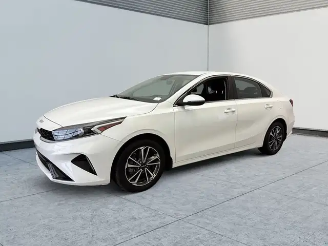 2023 Kia Forte EX Camera de recul Cruise adaptatif Sieges chauff in Cars & Trucks in Laval / North Shore - Image 4