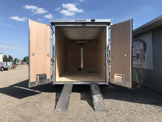 2026 LEGACY SERIES LEGACY TANDEM AXLE ALL ALUMINUM ENCLOSED V-NO in Cargo & Utility Trailers in Mississauga / Peel Region - Image 12