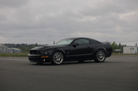 Equipped with a 500 hp supercharged 5.4L V8, 6-speed manual, and Brembo brakes for raw muscle. Deale... (image 5)