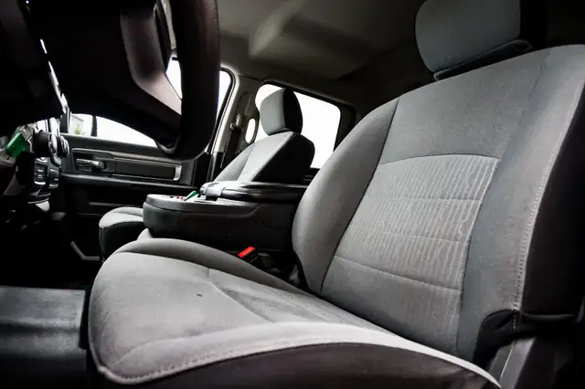 2021 Ram 1500 Classic SLT • BEDLINER • REAR CAM in Cars & Trucks in Kingston - Image 26