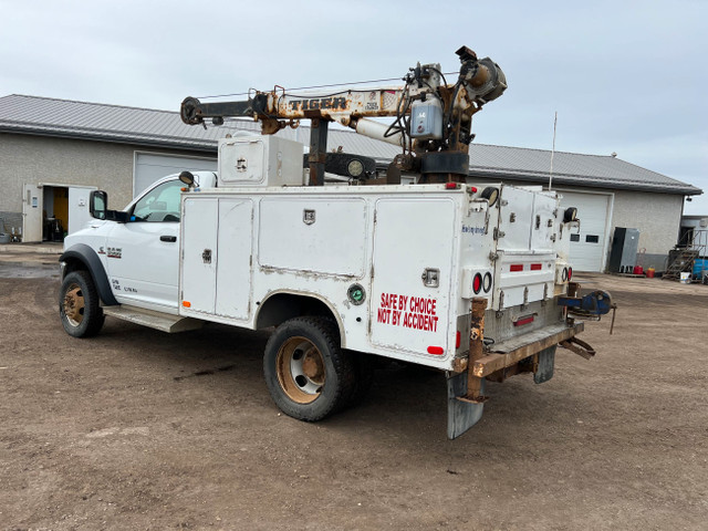 2014 Dodge 5500 Mechanic Body ST in Farming Equipment in St. Albert - Image 4