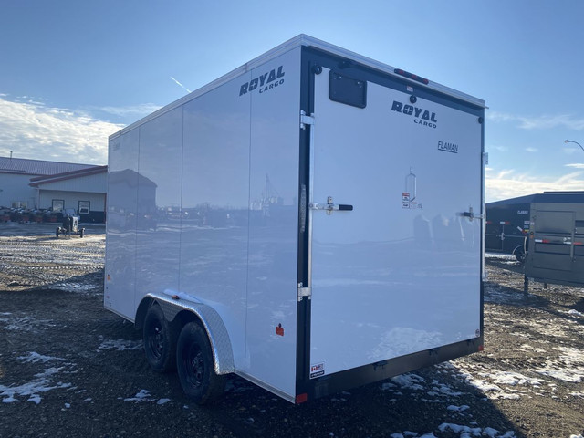 2024 RoyalCargo LCHT35-7.516V-86 Enclosed Cargo Trailer in Cargo & Utility Trailers in Swift Current - Image 3