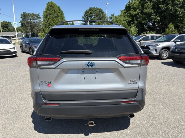 Toyota RAV4 XLE 2021 AWD - BAS MILLAGE - in Cars & Trucks in Québec City - Image 4