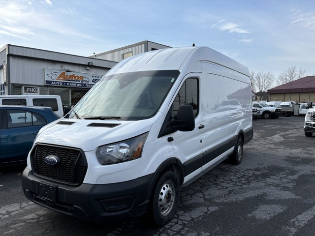 2022 Ford Transit fourgon utilitaire TOIT HAUT in Cars & Trucks in Laval / North Shore