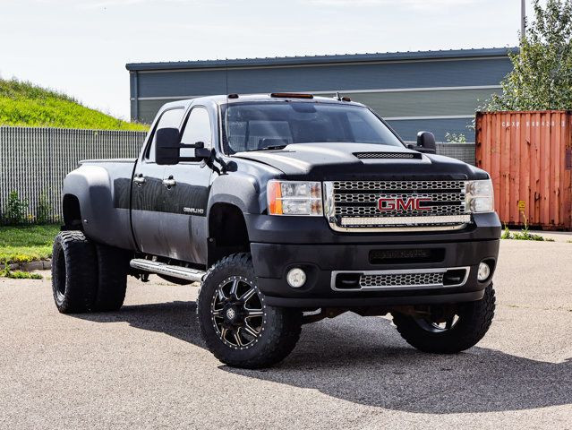 2014 GMC Sierra 3500HD Denali 6.6L in Cars & Trucks in Strathcona County - Image 2