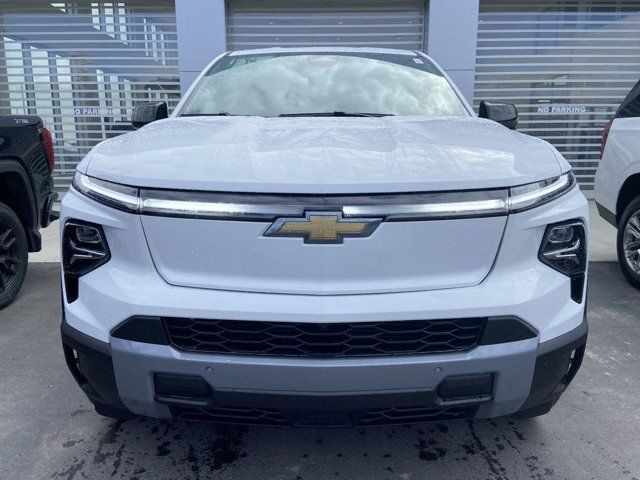 2025 Chevrolet Silverado EV Extended Range LT in Cars & Trucks in Calgary - Image 2