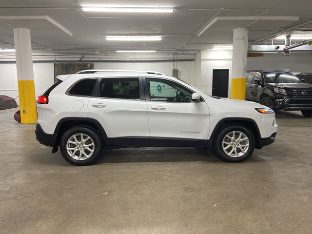 2016 Jeep Cherokee North V6 AWD TOUCHSCREEN in Cars & Trucks in Calgary - Image 4