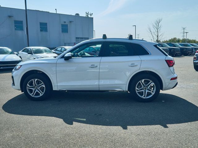 2022 Audi Q5 Komfort | HEATED SEATS AND STEERING | PWR TAILGATE in Cars & Trucks in Edmonton - Image 2