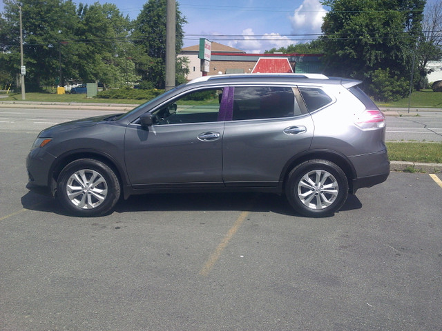 2016 Nissan Rogue AWD ***7 Passenger*** in Cars & Trucks in Ottawa - Image 4