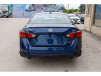 CLEAN CARFAX! - Heated Seats - Sunroof - Apple CarPlay & Android Auto - Heated Steering Wheel - Back... (image 7)