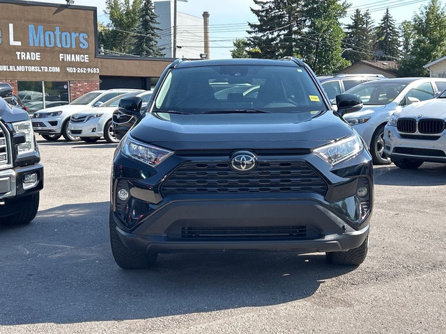 2020 Toyota RAV4 XLE in Cars & Trucks in Calgary - Image 2