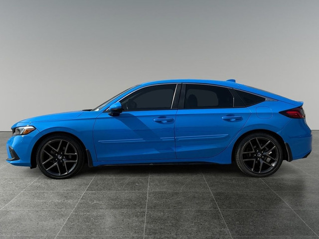 2022 Honda Civic Hatchback Sport CVT in Cars & Trucks in Calgary - Image 2