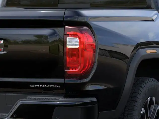 2025 GMC Canyon Denali dans Autos et camions dans Calgary - Image 4