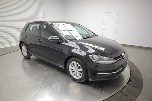 2020 Volkswagen Golf Comfortline in Cars & Trucks in Calgary