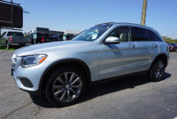 SAFETY INCULDED FREE ACCIDENT LOCAL ONTARIO CAR ACCIDENT FREE WELL MAINTAIN Very Clean Mercedes-Benz... (image 2)