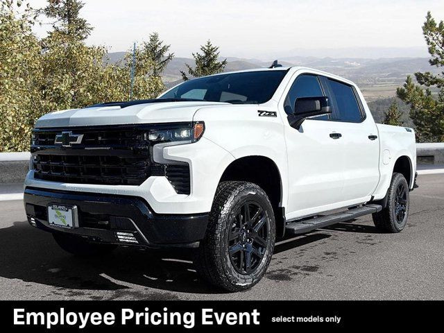 2025 Chevrolet Silverado 1500 LT Trail Boss | Running Boards in Cars & Trucks in Cowichan Valley / Duncan