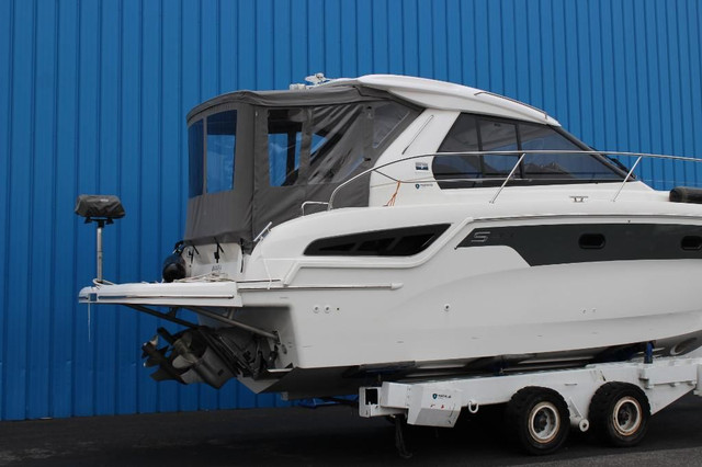 2021 BAVARIA S33 HT VOLVO D3-220 EVC in Powerboats & Motorboats in Longueuil / South Shore - Image 3