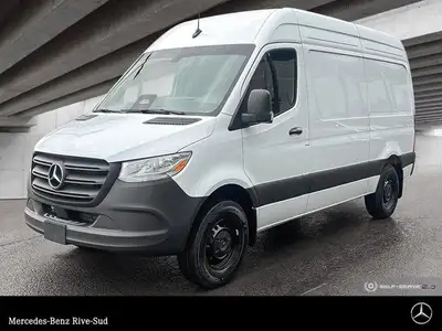 Mercedes-Benz Rive-Sud, la destination Mercedes-Benz par excellence. Bienvenue en première classe. D...