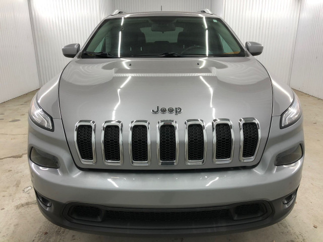 2017 Jeep Cherokee North 4x4 Mags in Cars & Trucks in Shawinigan - Image 2