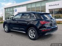 This Audi Q5 boasts a Intercooled Turbo Gas/Electric I-4 2.0 L/121 engine powering this Automatic tr... (image 2)