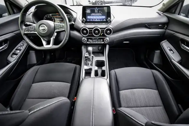 2022 Nissan Sentra SV • REMOTE START • SUNROOF • HEATED SEATS dans Autos et camions dans Kingston - Image 16