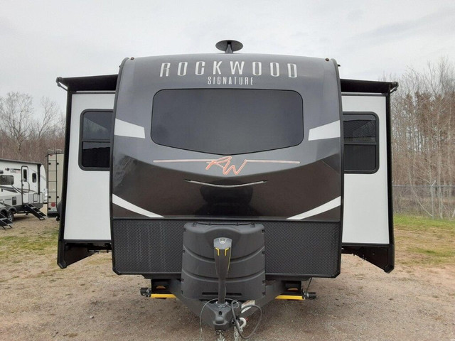  2022 Rockwood Signature 8324SB in Travel Trailers & Campers in Annapolis Valley