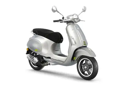 2025 Vespa Primavera Tech 50 RESERVE PAR TELEPHONE Stock limité Réservez votre moto DÈS MAINTENANT!...