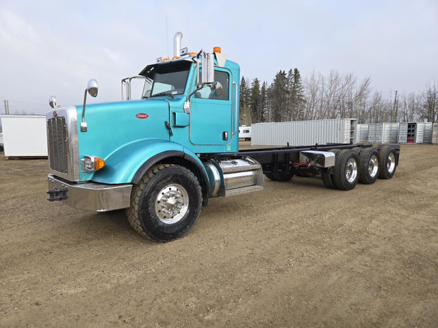 2009 Peterbilt Tri-Drive Day Cab Cab & Chassis Truck 365 in Heavy Trucks in Edmonton