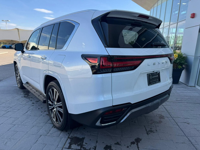 2022 Lexus LX 600 LUXURY PACKAGE / 7 PASSENGER / 3.5L TWIN TURBO in Cars & Trucks in Calgary - Image 2