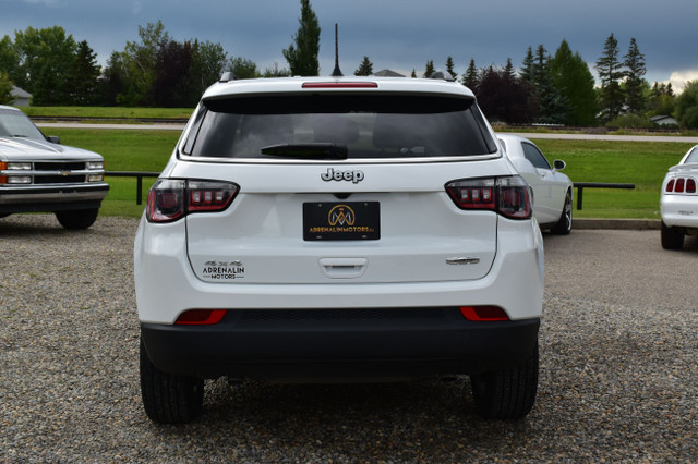 2024 Jeep Compass **NORTH EDITION 4X4, HEATED SEAT/WHEEL*** in Cars & Trucks in Calgary - Image 4