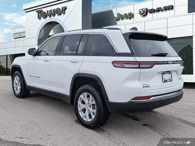 2023 Jeep Grand Cherokee Limited | Leather Heates Seats and in Cars & Trucks in Calgary - Image 3
