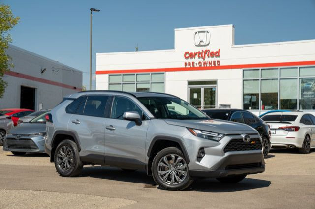 2025 Toyota RAV4 Hybrid XLE in Cars & Trucks in Edmonton - Image 2