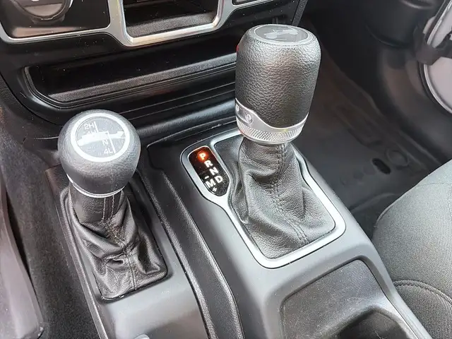 2022 Jeep Wrangler * WILLYS * 4X4 * 2 PORTES * V6 * TOIT RIGIDE  in Cars & Trucks in Longueuil / South Shore - Image 19