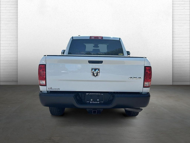 2022 Ram 1500 Classic * TRADESMAN * V6 3,6L * 3.55 * HITCH * BOI in Cars & Trucks in Longueuil / South Shore - Image 4