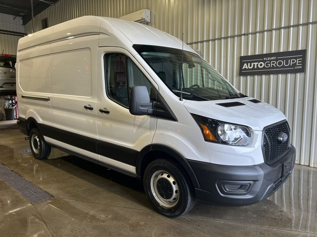 2024 Ford Transit 250 Auto AC Cam High-Roof in Cars & Trucks in Gatineau