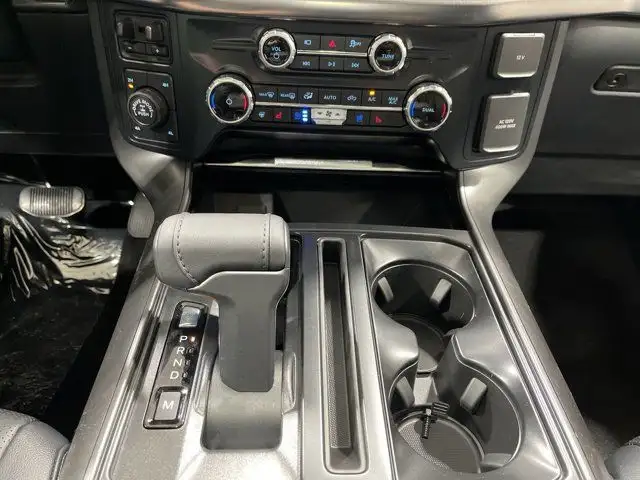 2025 Ford F-150 LARIAT - 501A dans Autos et camions dans Comté de Strathcona - Image 18