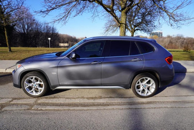  2012 BMW X1 SPORT PACKAGE / AWD / AUTO / PANOROOF / CERTIFIED