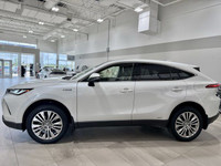 Is finding a vehicle that seamlessly blends luxury and eco-conscious driving at the top of your list... (image 5)