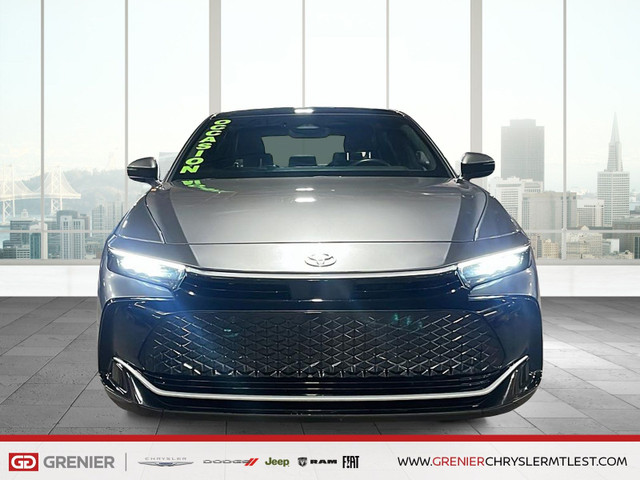 2023 Toyota CROWN in Cars & Trucks in City of Montréal - Image 2