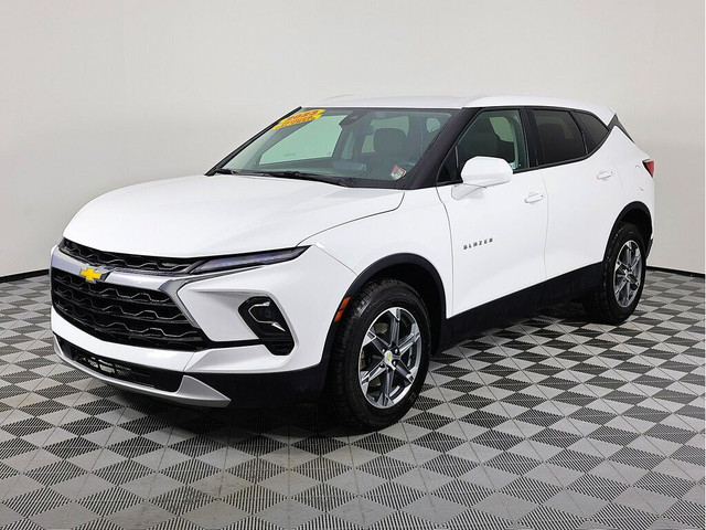 2023 Chevrolet Blazer 2LT AWD | APPPLE CARPLAY/ANDROID AUTO in Cars & Trucks in Calgary
