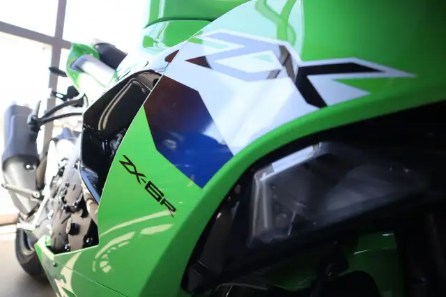 2026 Kawasaki Ninja ZX-6R in Other in Edmonton - Image 8
