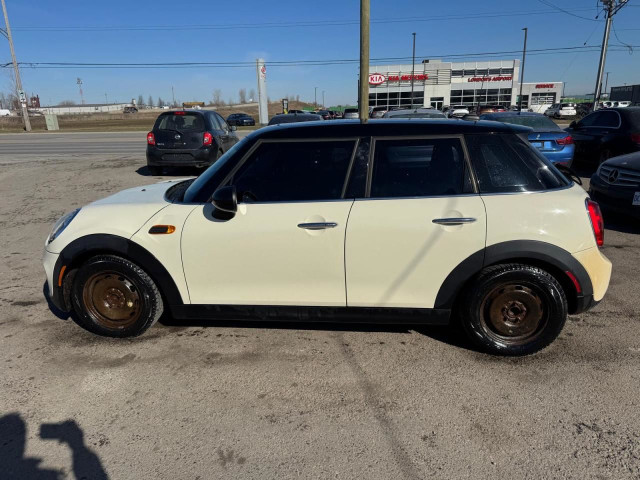2015 MINI Cooper 2 SET WHEELS, SUNROOF, AUTO, LEATHER, LOADED, C in Cars & Trucks in London - Image 2