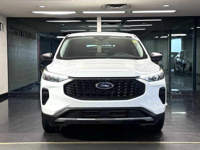 2024 Ford Escape Active - Apple CarPlay | Heated Steering in Cars & Trucks in Calgary - Image 2
