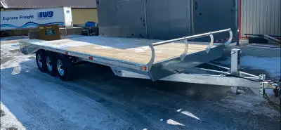 For sale is a 2025 -Tow Tek Galvanized 25' (20' + 5' Beaver tail) tailer with Fold flat ramps, Givin...
