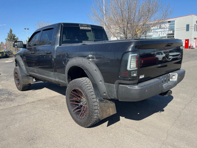 2016 Ram 3500 Laramie Heated/Ventilated Front Seats, 5th Wheel P in Cars & Trucks in Lethbridge - Image 3